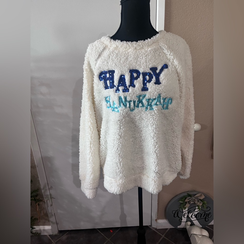 Xhilaration Cream Fleece Jacket